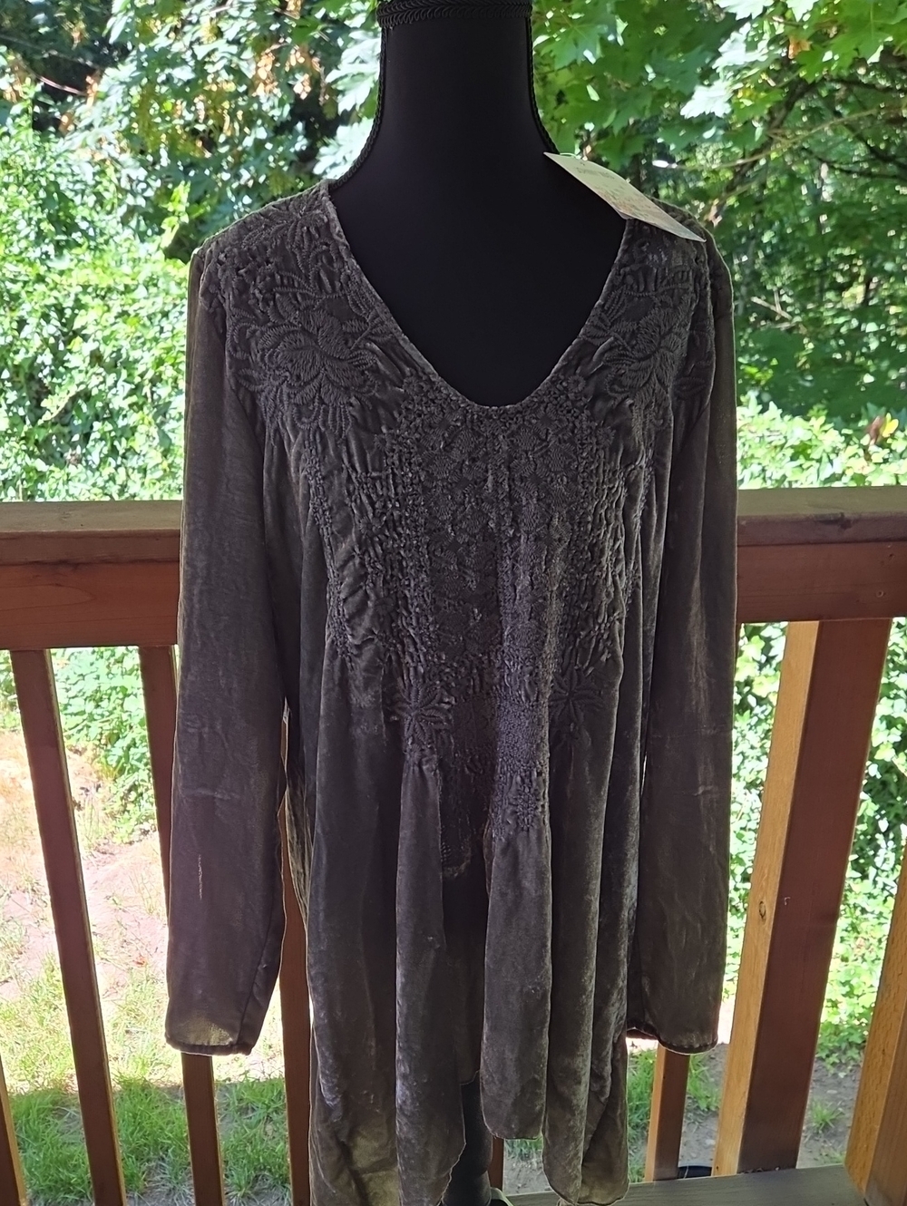 NWT-Johnny Was Sassi Velvet Tunic-L